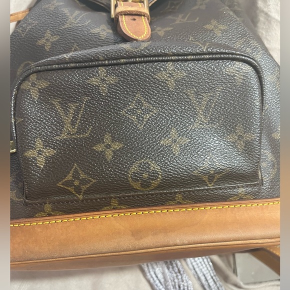 Louis Vuitton Montsouris Backpack PM - Picture 7 of 15